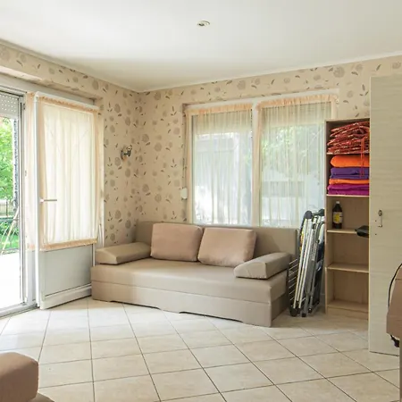 Mf Ady 65 Apartment *